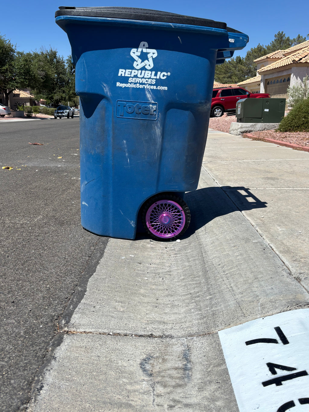 ✨New Drop✨- Magenta Diamond Edition