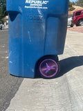 ✨New Drop✨ - Magenta Three-Bar Spinner